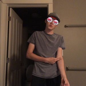 Meet your Posher, Evan